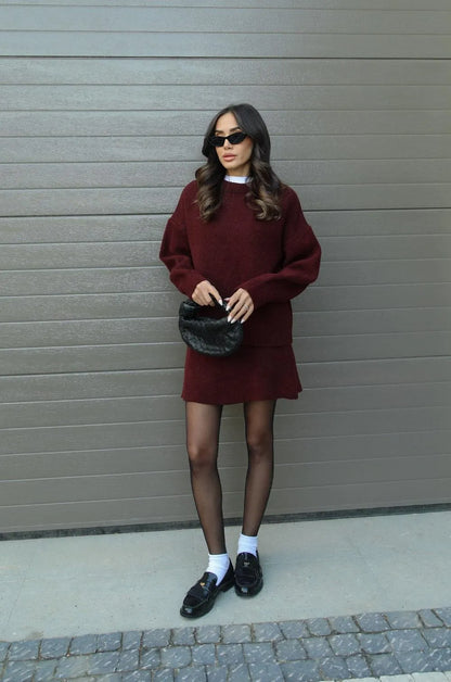 Knitted skirt suit (Top + skirt)